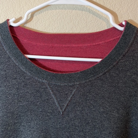 CREMIEUX MEN’S REVERSIBLE CREWNECK GRAY AND WINE SWEATER / SIZE 2XL - Picture 2 of 7